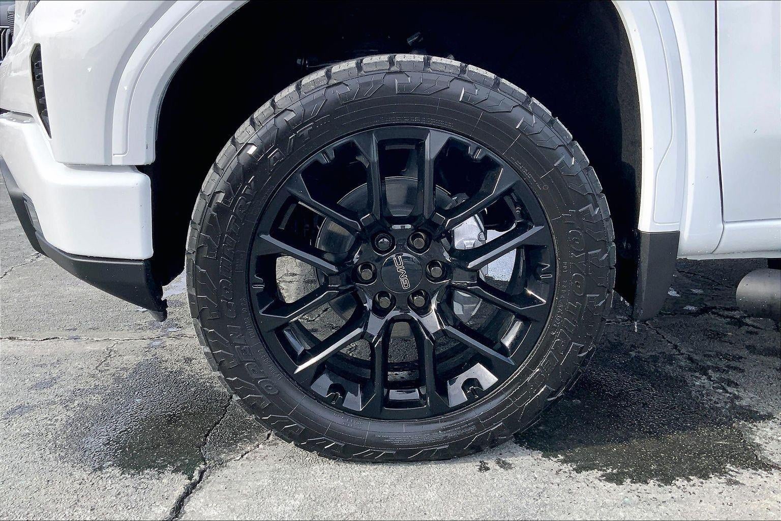 2025 GMC Sierra 1500 Elevation