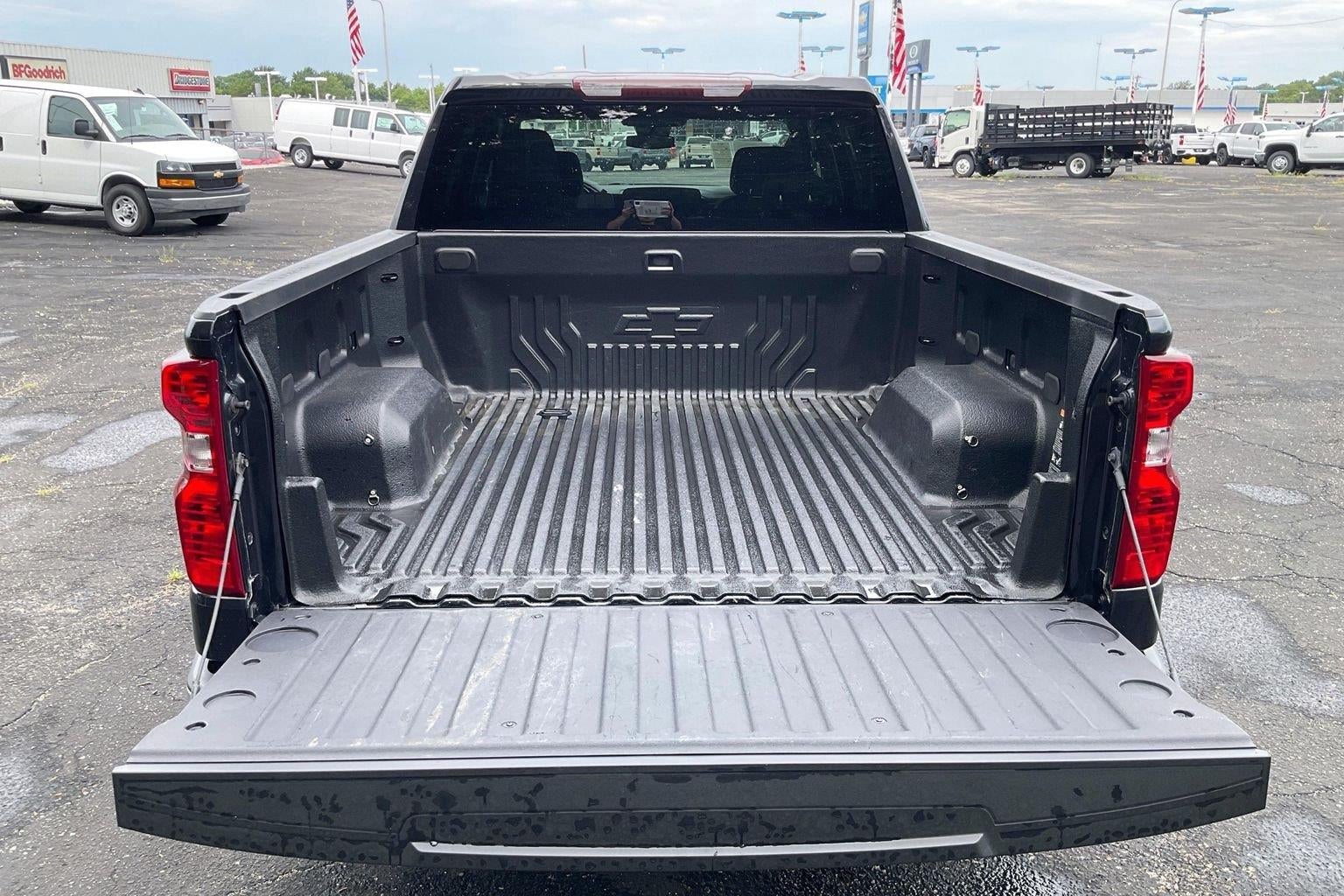 2023 Chevrolet Silverado 1500 LT (2FL)