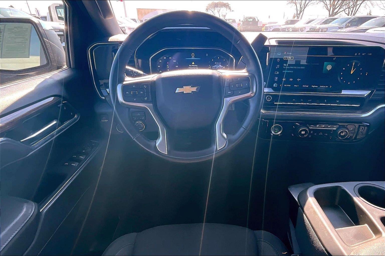 2024 Chevrolet Silverado 1500 LT (2FL)