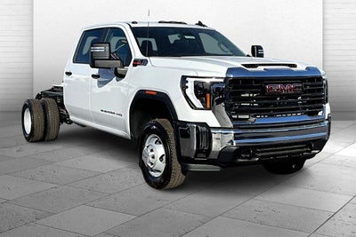 2026 GMC Sierra 3500 HD Chassis Cab Pro