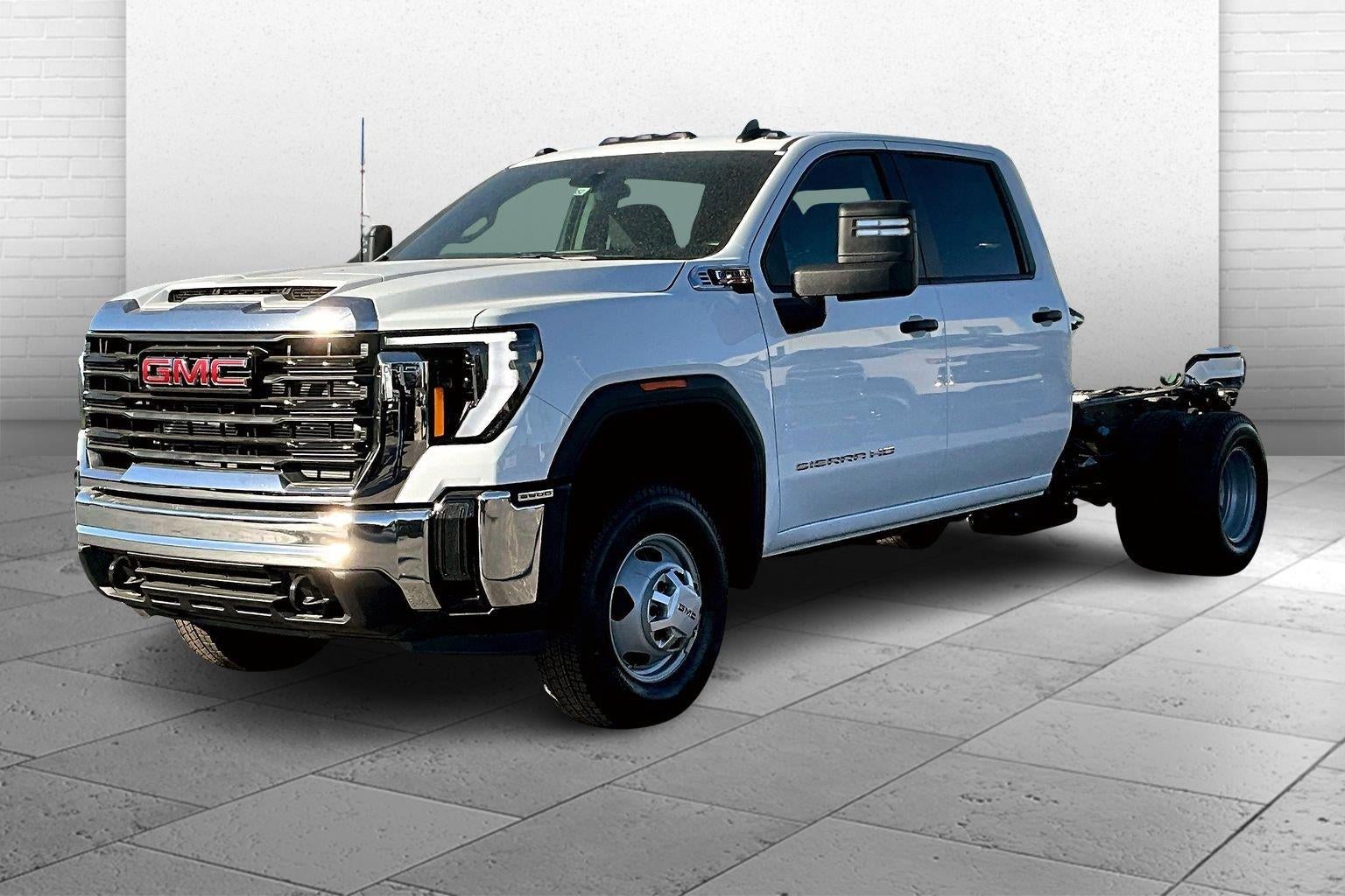 2026 GMC Sierra 3500 HD Chassis Cab Pro
