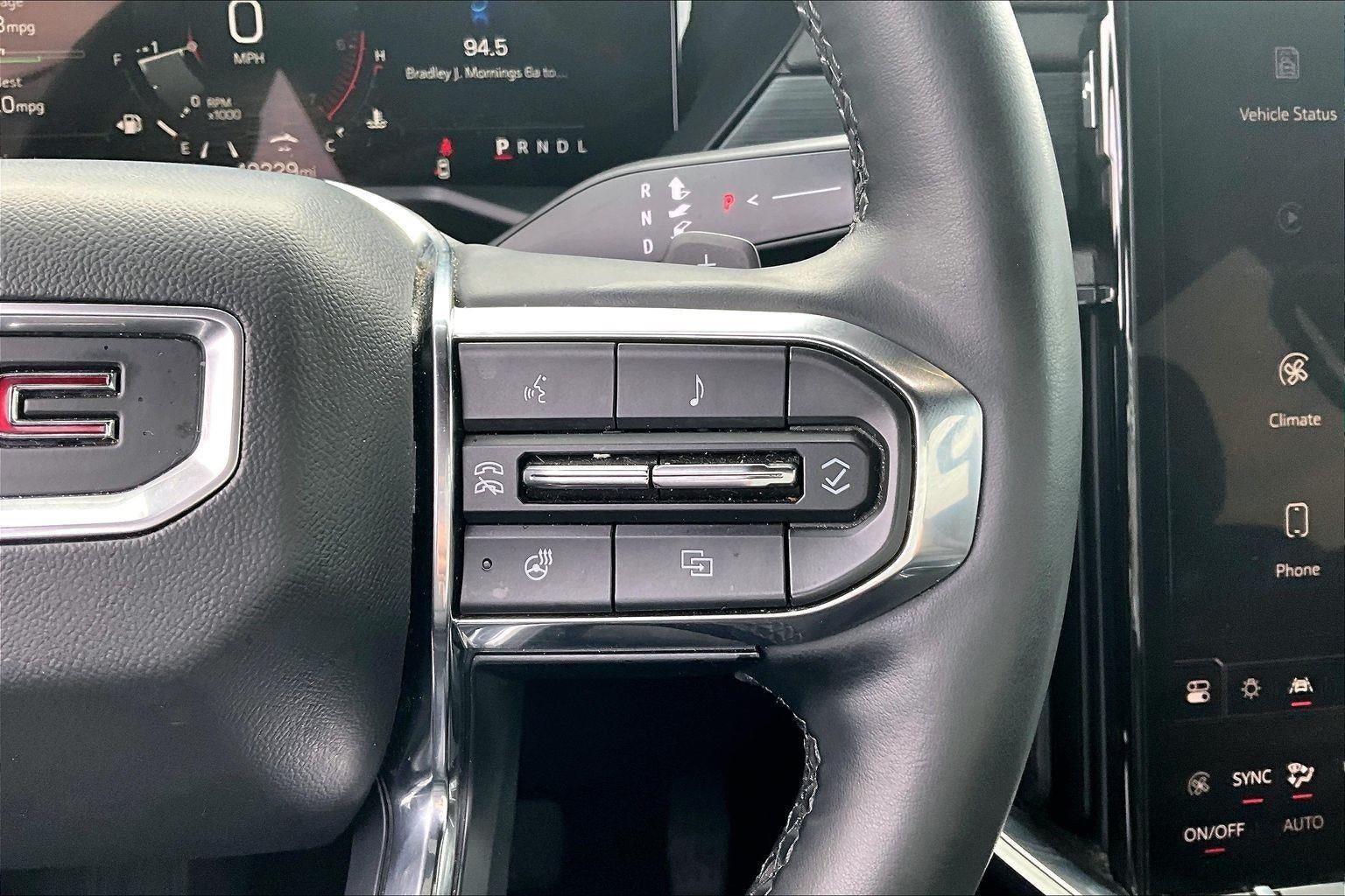 2024 GMC Acadia Elevation