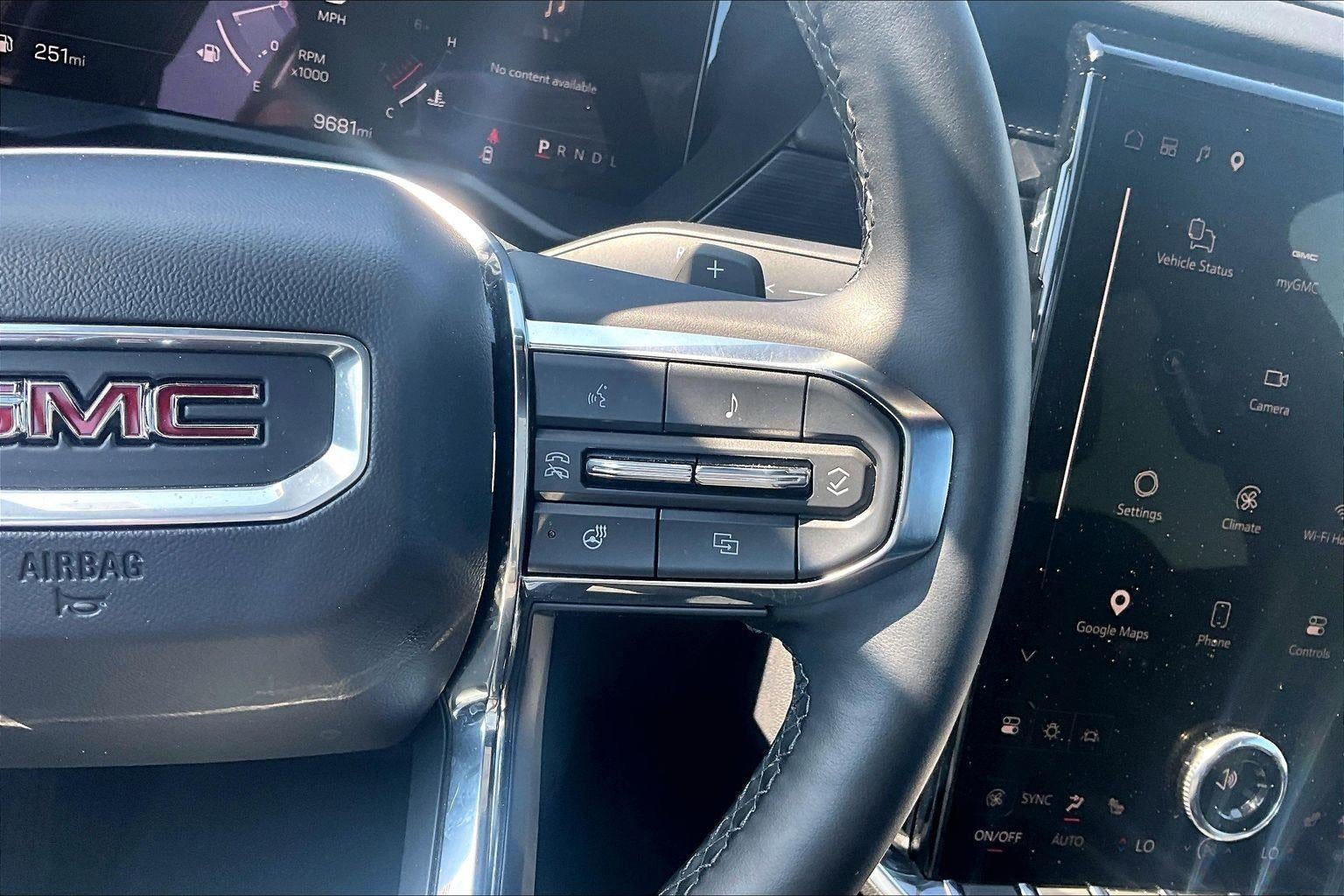 2025 GMC Acadia Elevation