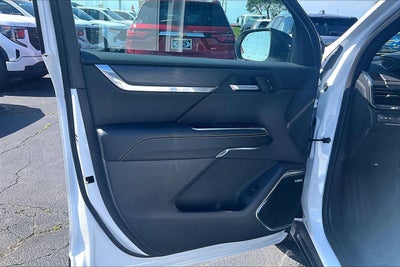 2025 GMC Acadia Elevation