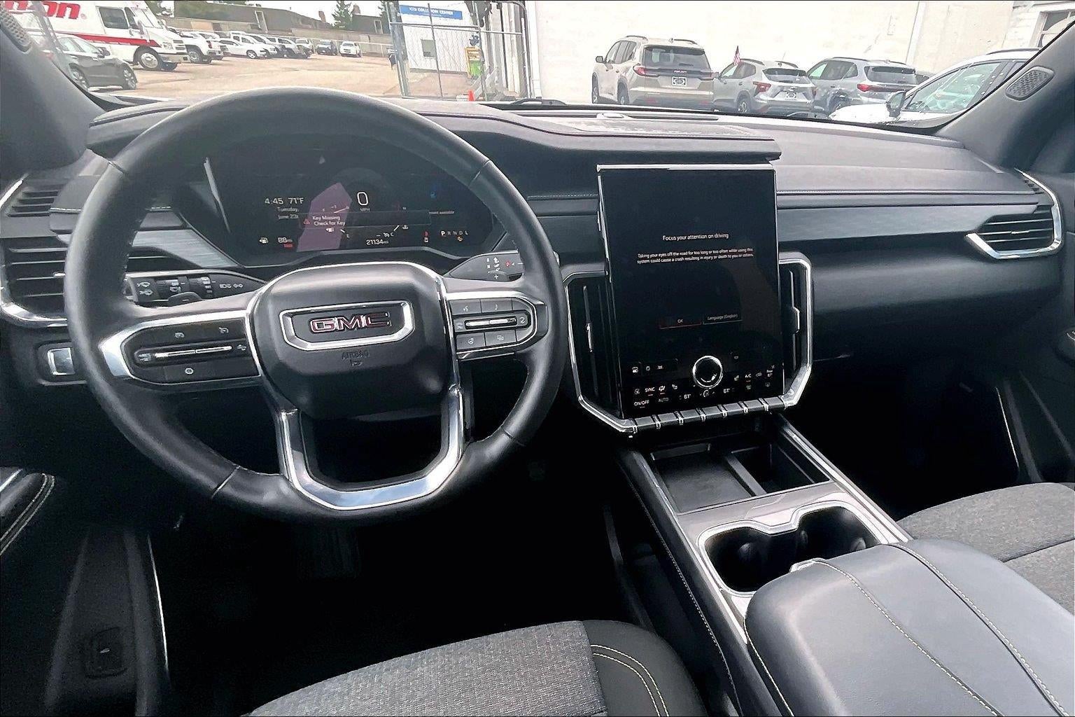 2025 GMC Acadia Elevation