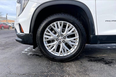 2024 GMC Acadia Elevation