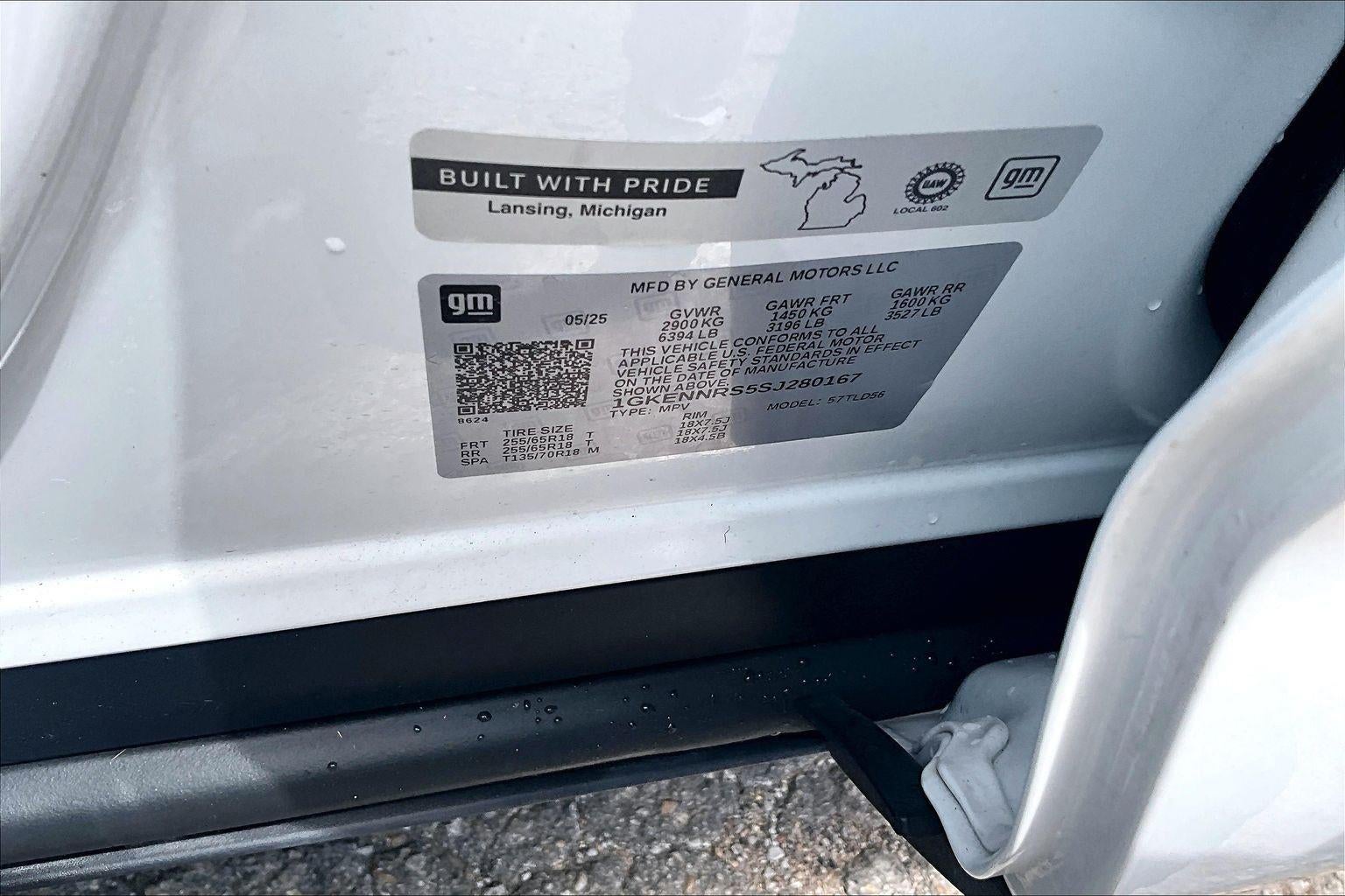 2025 GMC Acadia Elevation