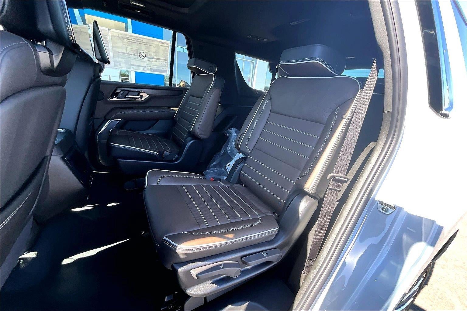 2027 GMC Yukon Denali Ultimate - Photo 10