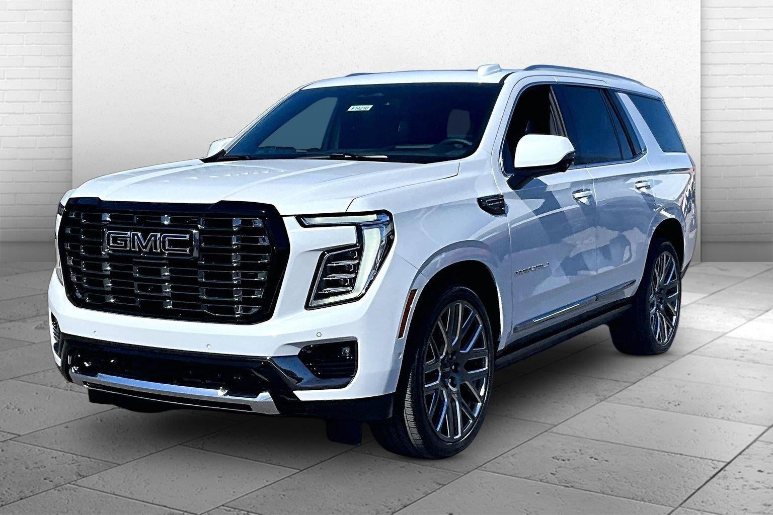 2027 GMC Yukon Denali Ultimate - Photo 2