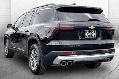 2024 Chevrolet Traverse LT