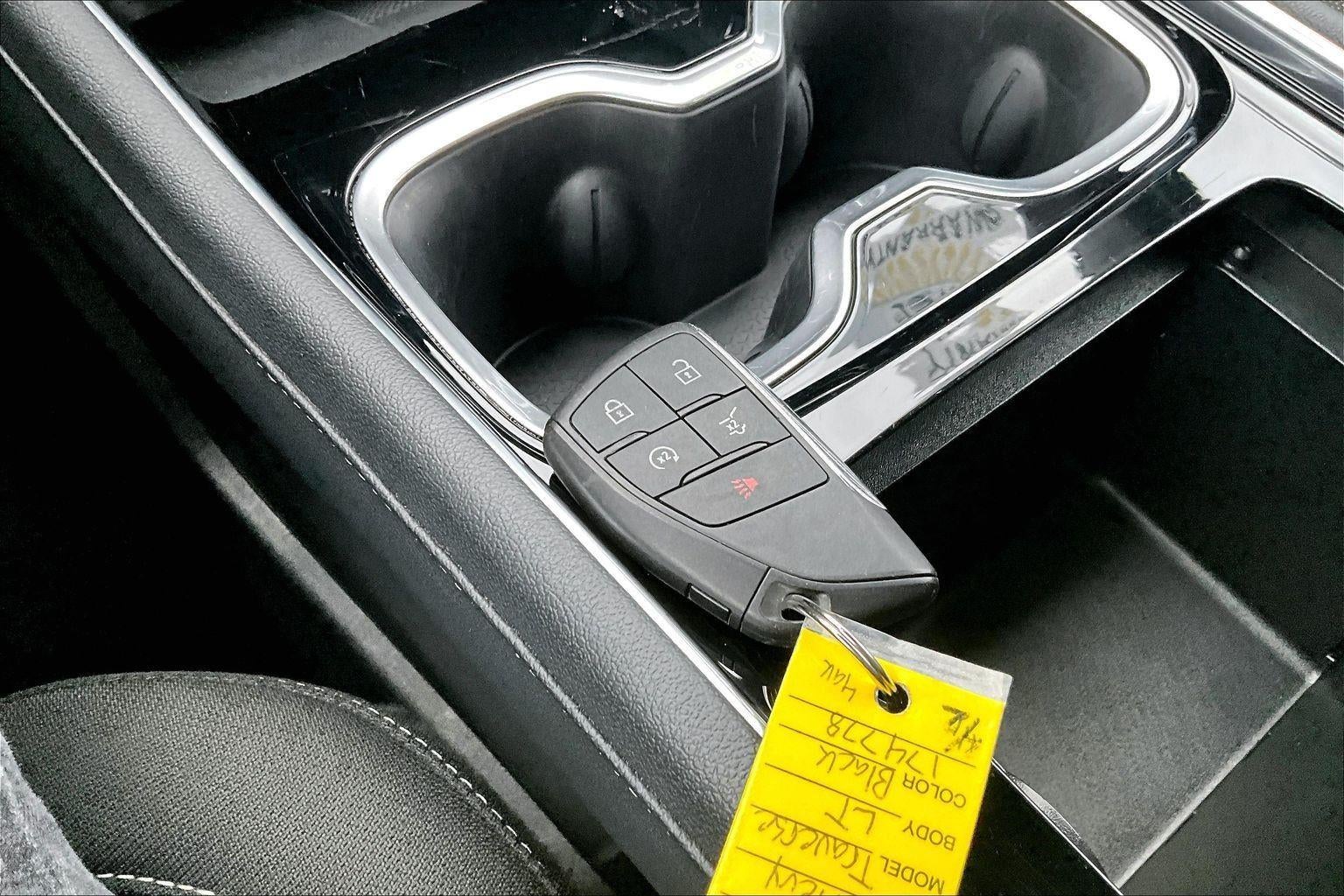 2024 Chevrolet Traverse LT