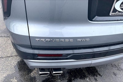 2024 Chevrolet Traverse LT