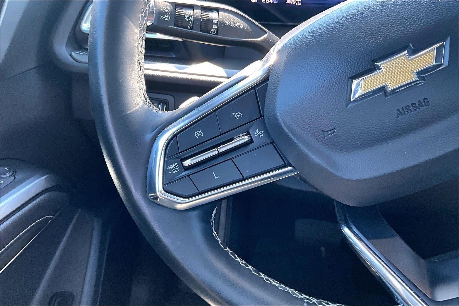 2024 Chevrolet Traverse LT
