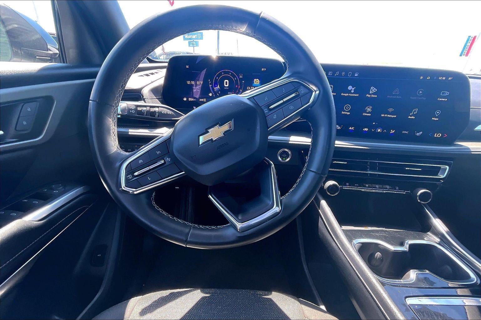 2024 Chevrolet Traverse LT