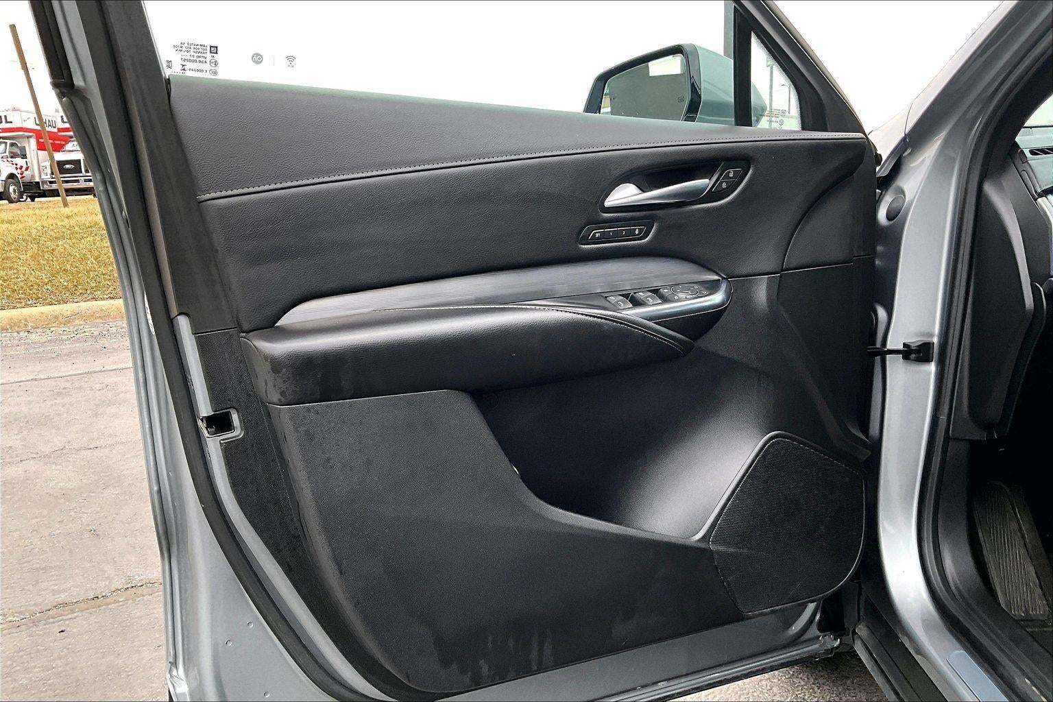 2024 Cadillac XT4 Premium Luxury