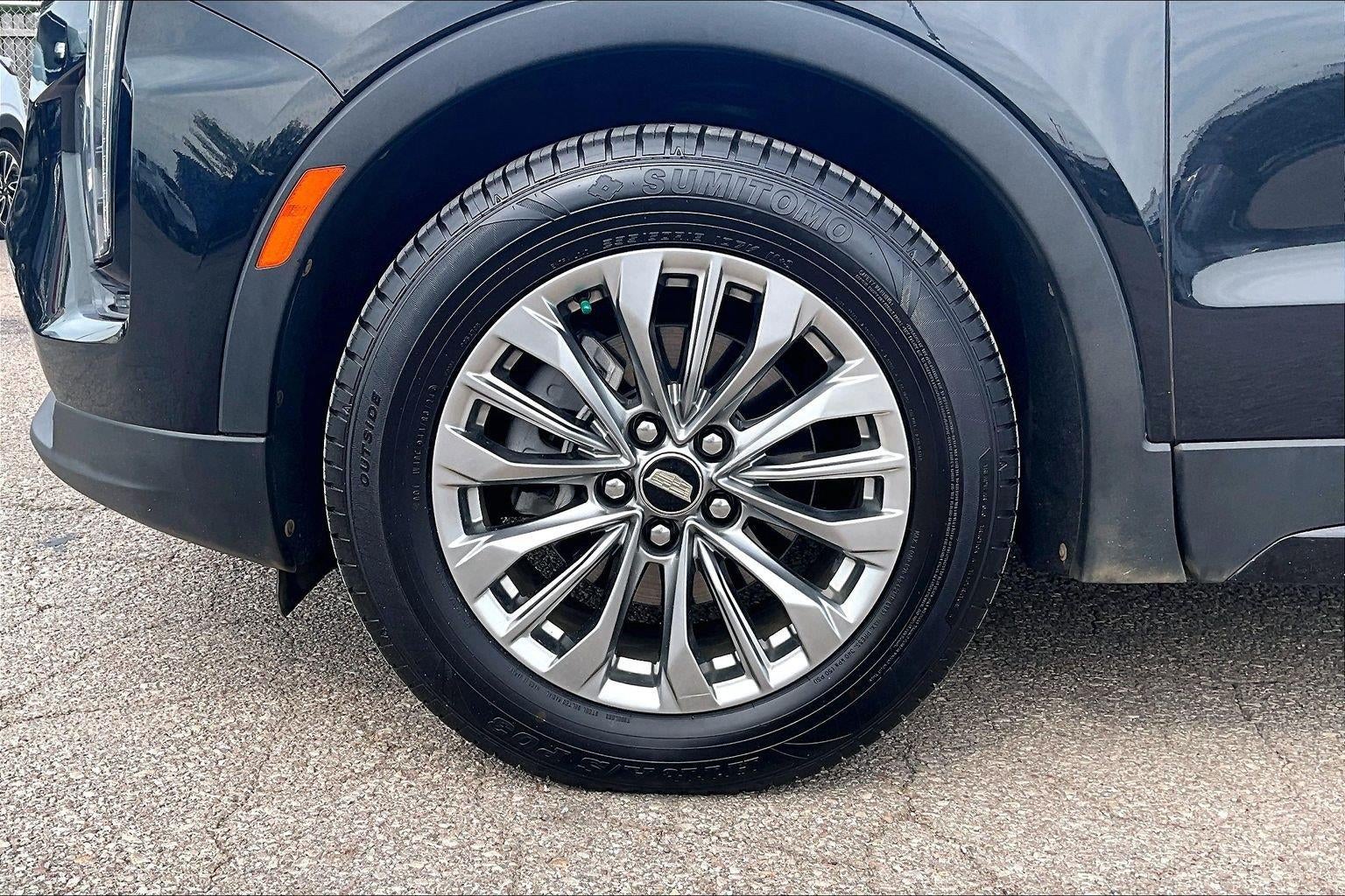 2024 Cadillac XT4 Premium Luxury