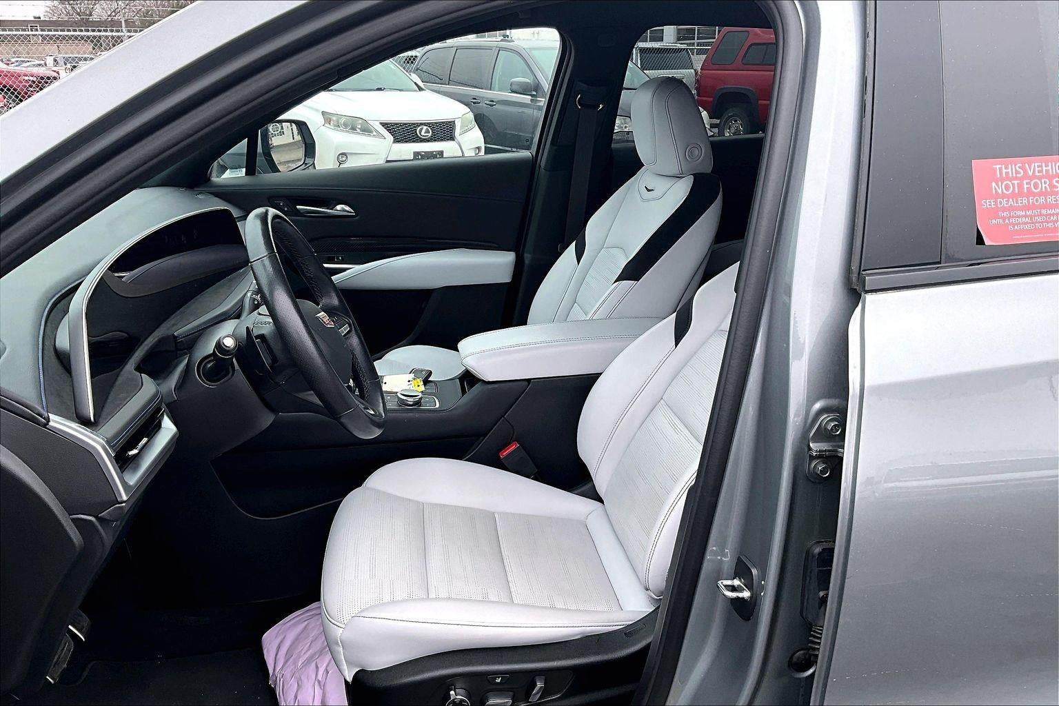 2024 Cadillac XT4 Sport