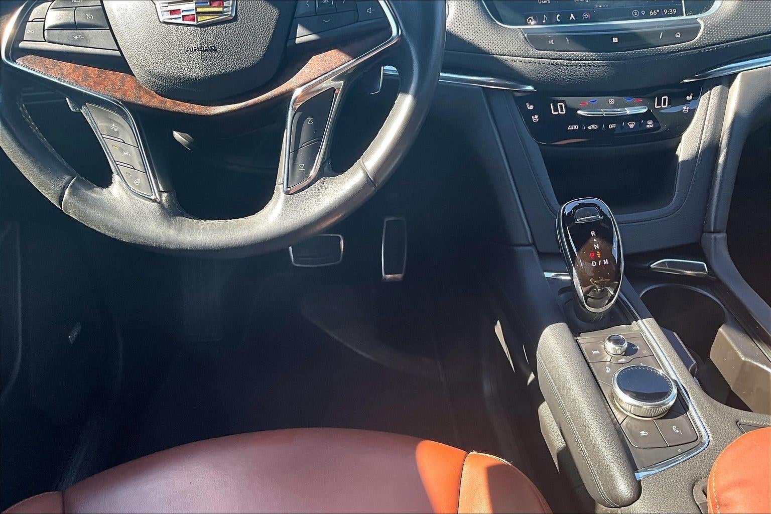 2021 Cadillac XT5 AWD Sport