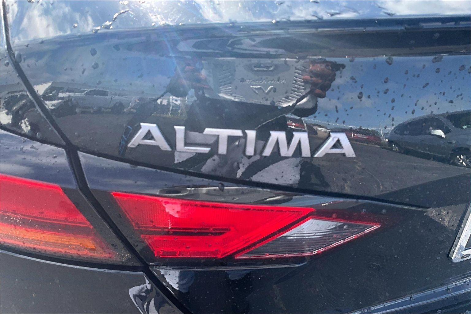 2025 Nissan Altima SV