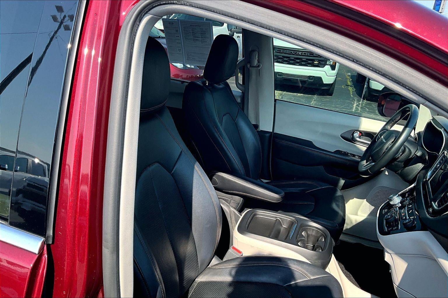 2020 Chrysler Pacifica Touring L