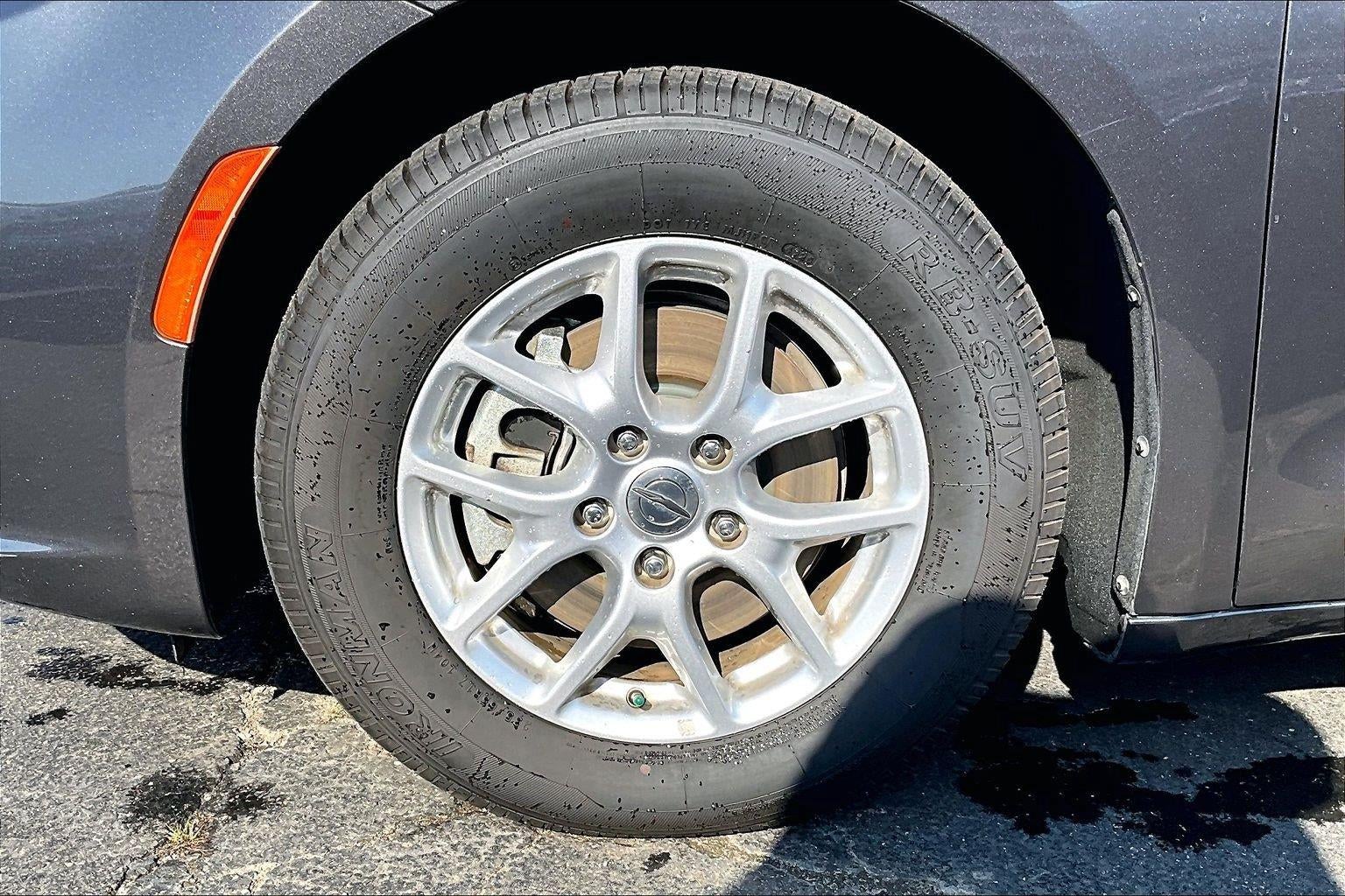 2023 Chrysler Pacifica Touring L