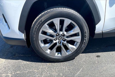 2023 Toyota RAV4 XLE Premium