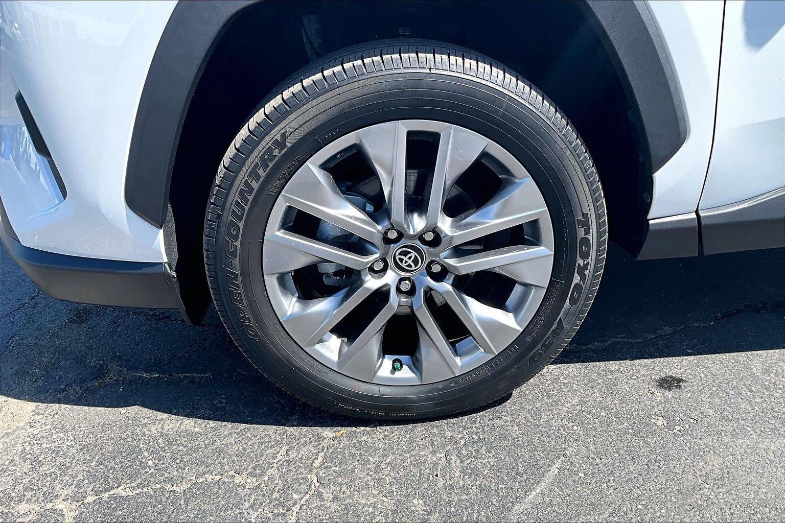 2023 Toyota RAV4 XLE Premium