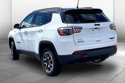 2025 Jeep Compass Trailhawk