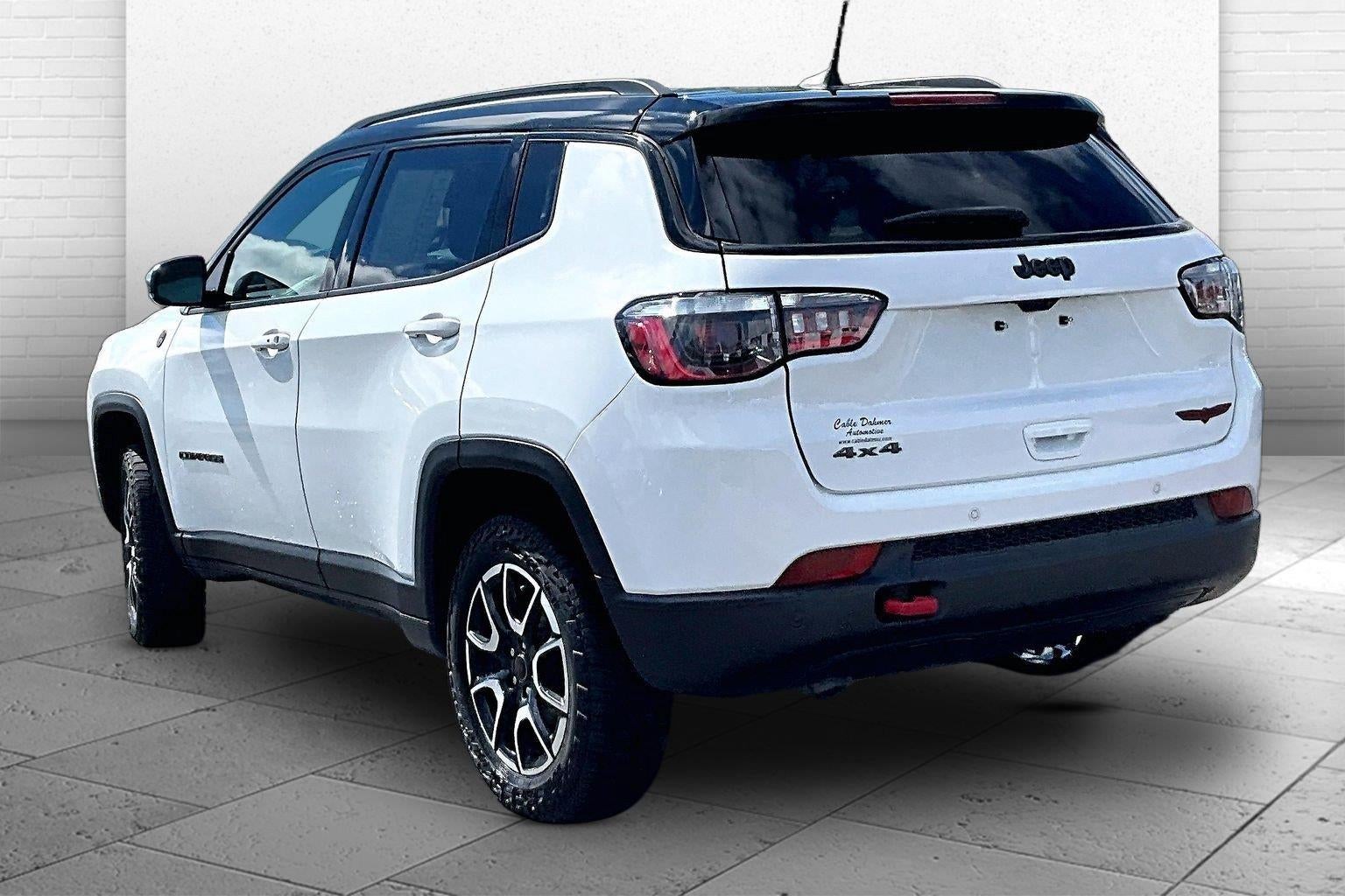 2025 Jeep Compass Trailhawk