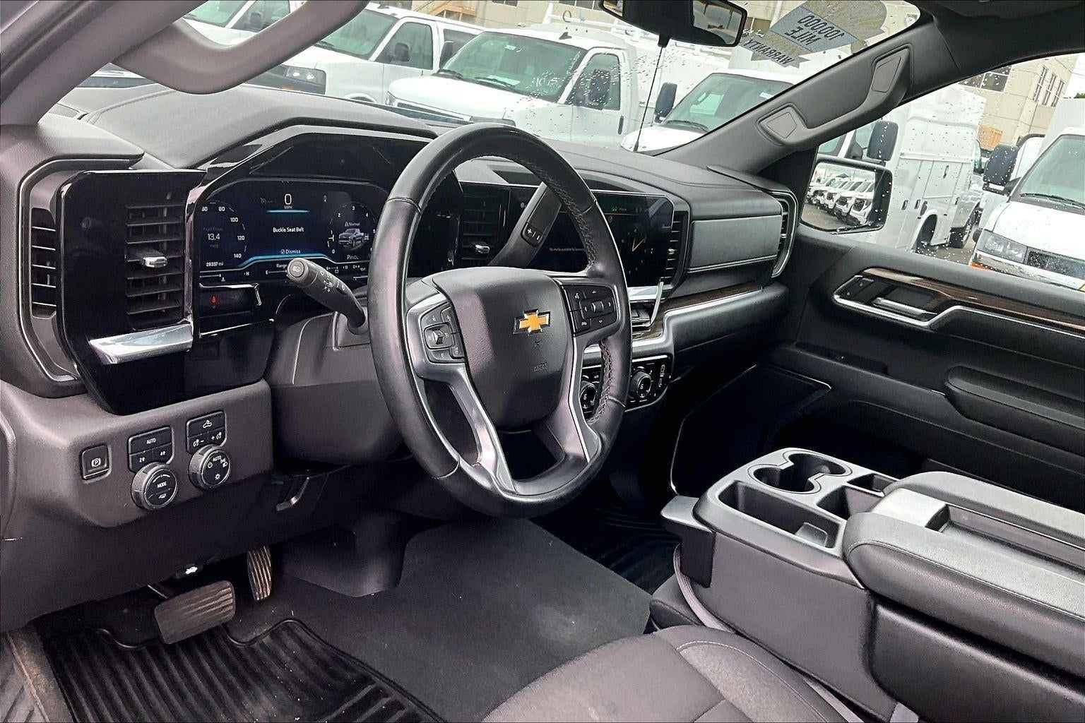 2024 Chevrolet Silverado 1500 LT (2FL)