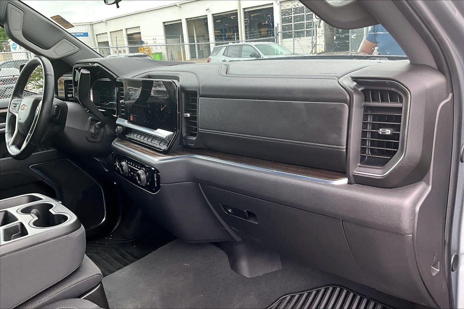 2024 Chevrolet Silverado 1500 LT (2FL)