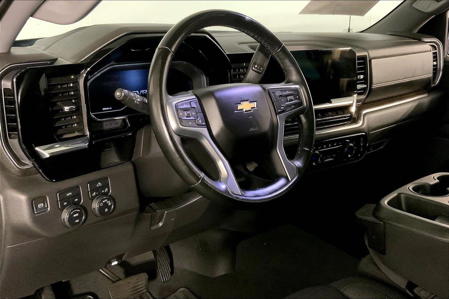 2023 Chevrolet Silverado 1500 LT (2FL)