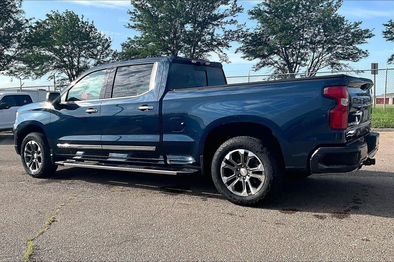 2022 Chevrolet Silverado 1500 High Country
