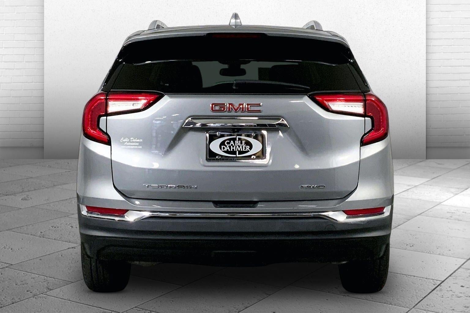 2024 GMC Terrain SLT