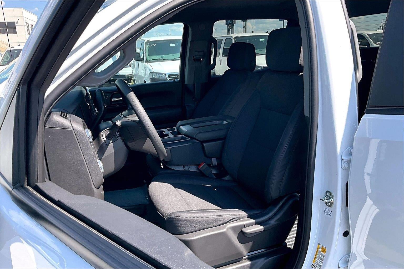 2026 GMC Sierra 1500 Pro - Photo 9