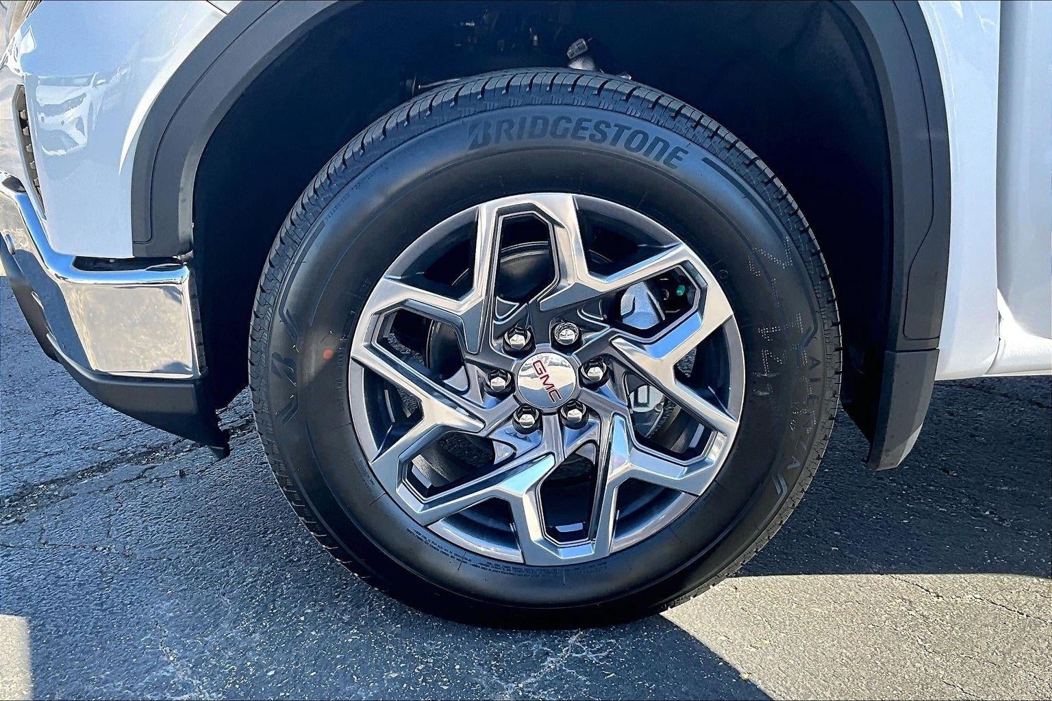 2026 GMC Sierra 1500 SLT - Photo 12