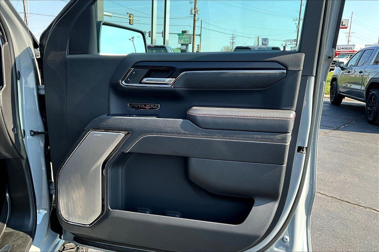 2024 GMC Sierra 1500 AT4X