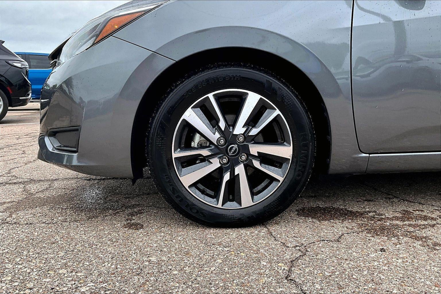 2025 Nissan Versa SV