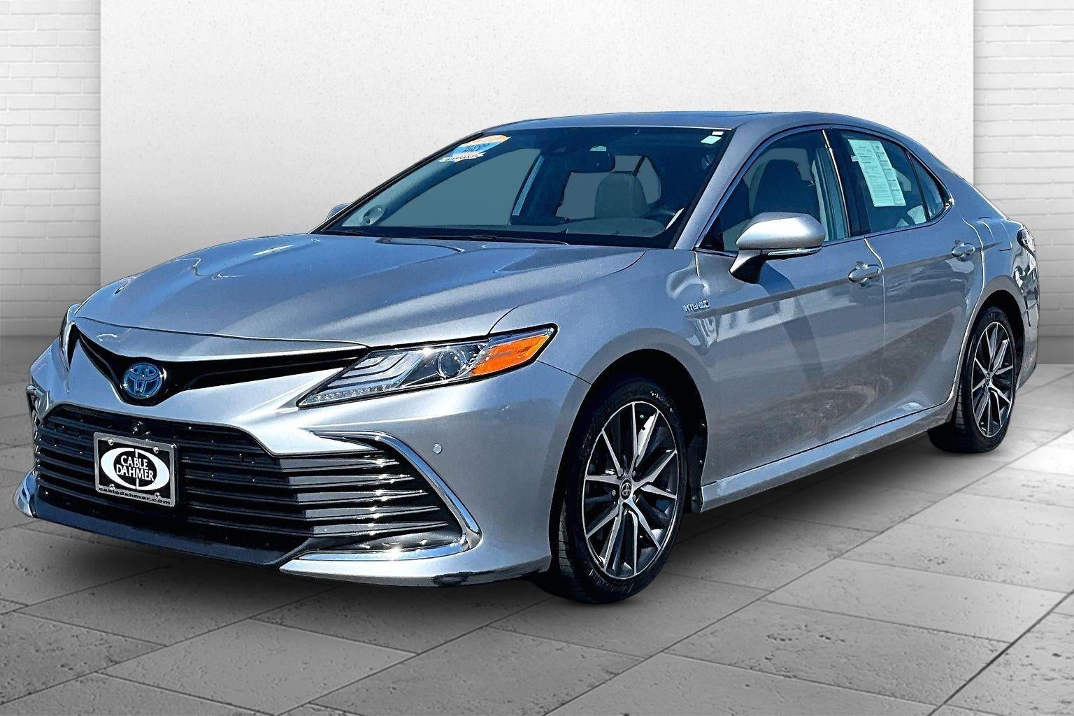 2021 Toyota Camry Hybrid XLE