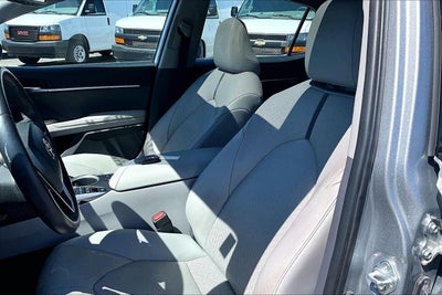 2021 Toyota Camry Hybrid XLE