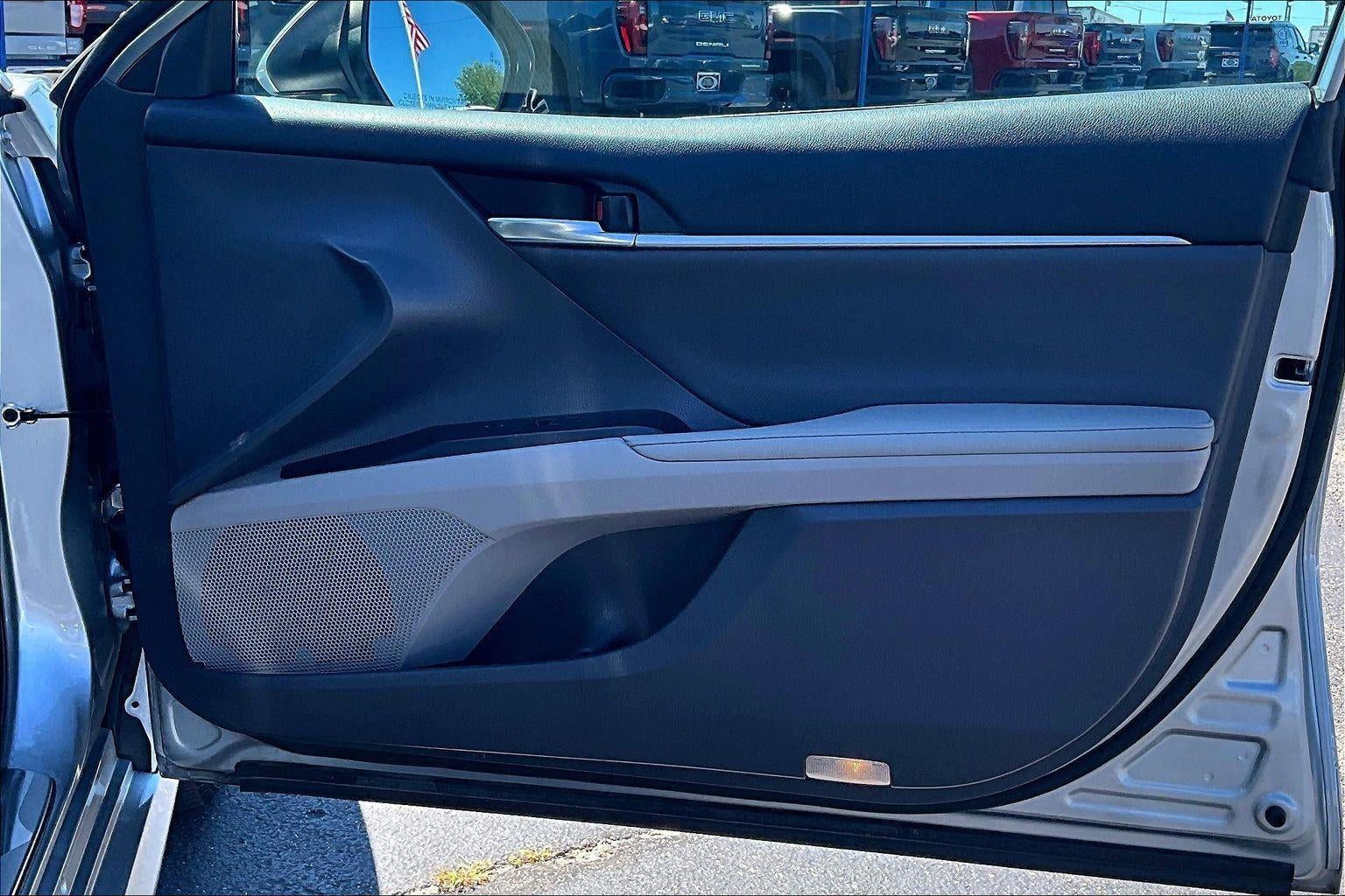 2021 Toyota Camry Hybrid XLE