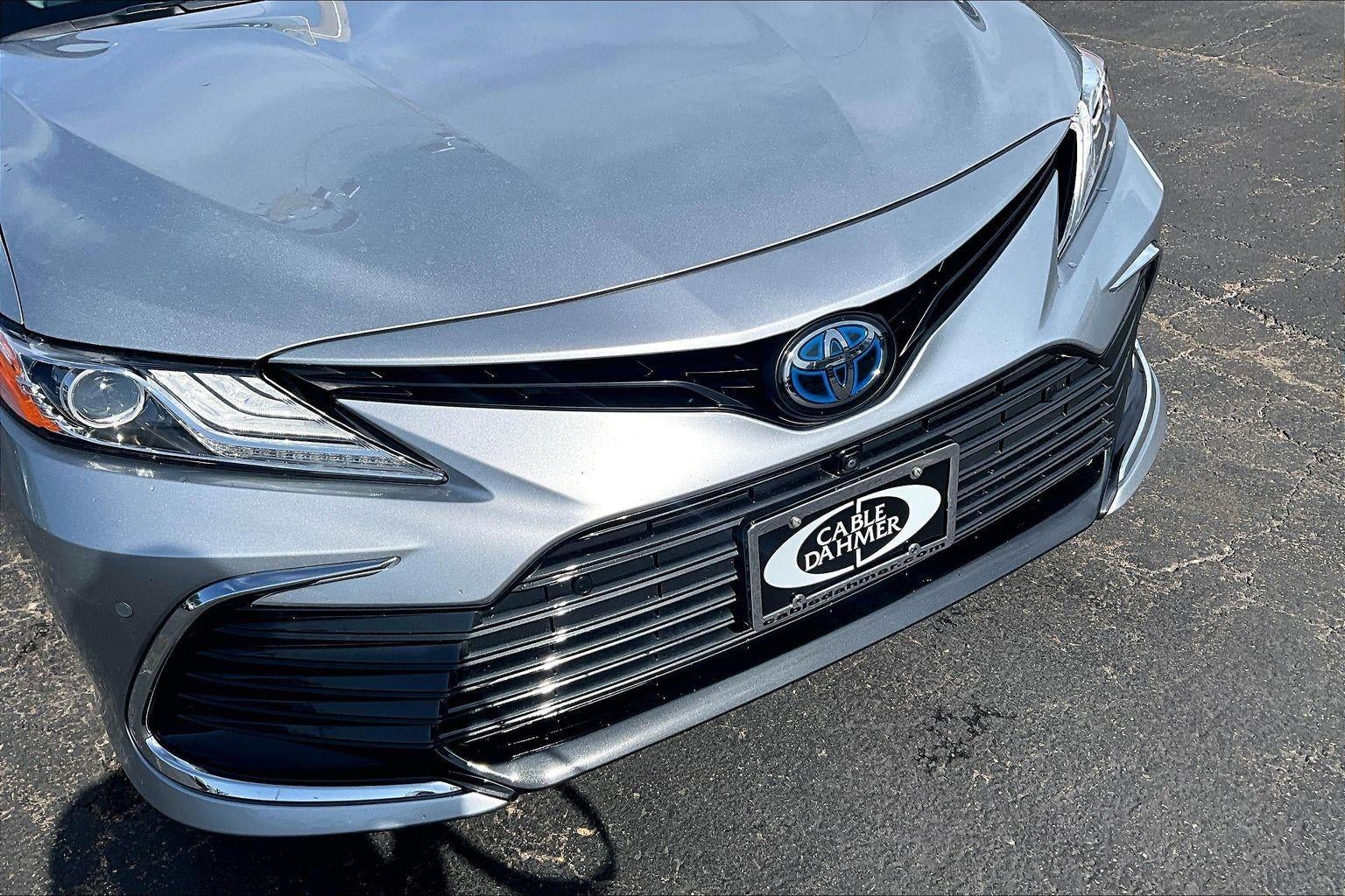 2021 Toyota Camry Hybrid XLE