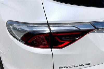 2023 Buick Enclave Essence