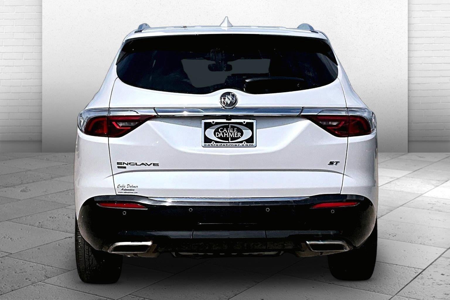 2023 Buick Enclave Essence