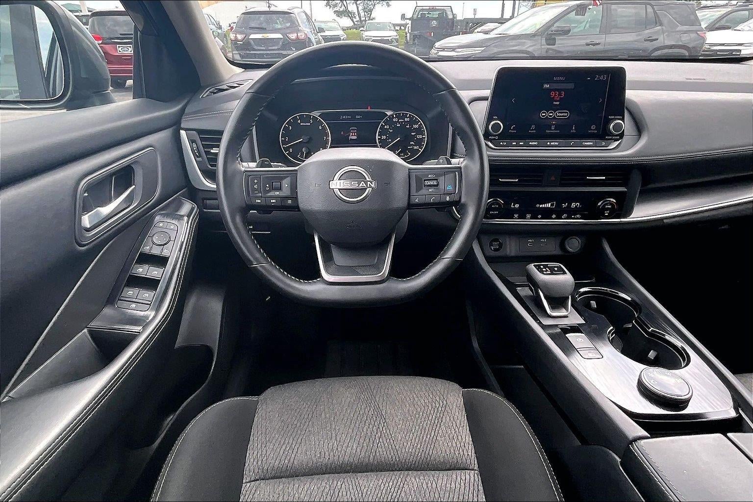 2025 Nissan Rogue SV