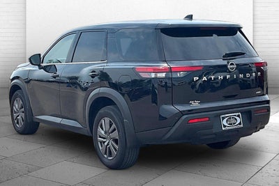 2025 Nissan Pathfinder S