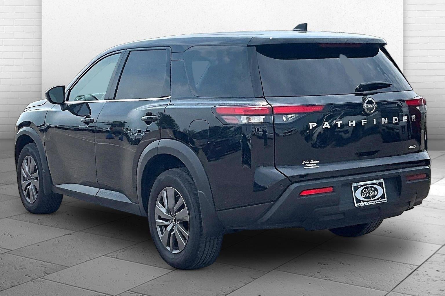 2025 Nissan Pathfinder S