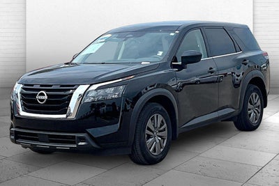 2025 Nissan Pathfinder S