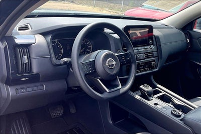 2025 Nissan Pathfinder S