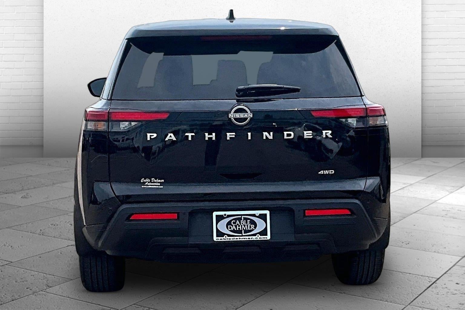 2025 Nissan Pathfinder S